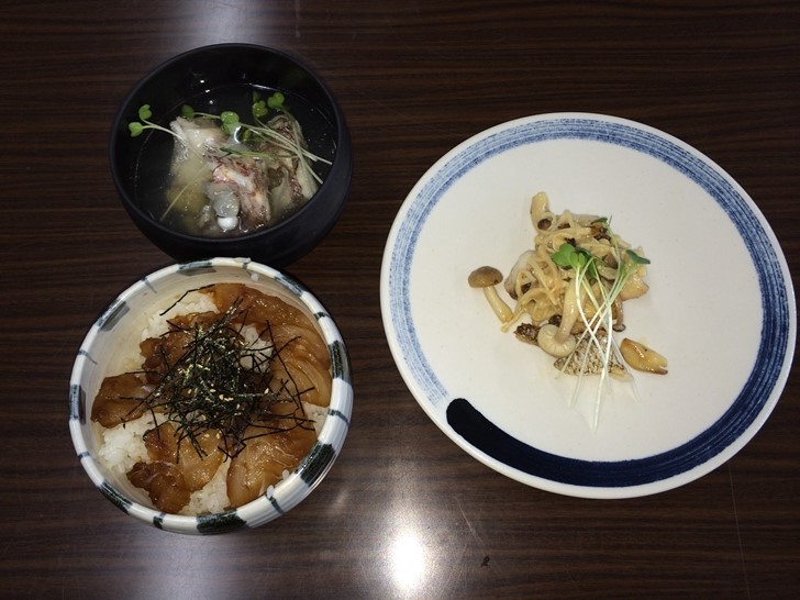 松山市 魚料理・魚の捌き方教室（マダイの三枚おろし）のご紹介