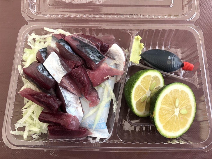 須崎しんこ祭りと大正市場で新子の刺身を食べ比べ！ソウダガツオの新子が毎年食べたいんじゃ～